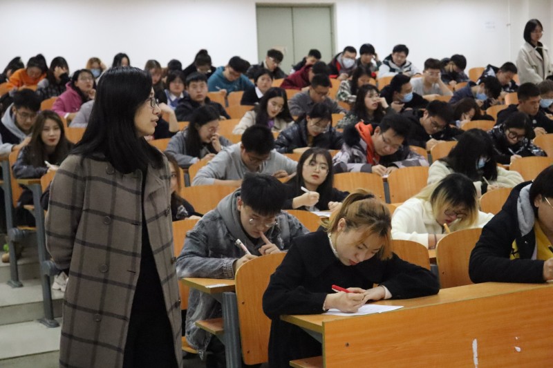 3建筑与规划学院开展学校办学定位及精神知识竞赛 (2)