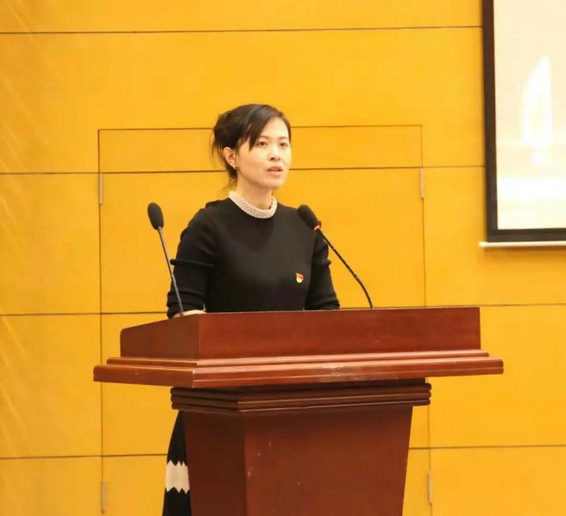 我校第二届“文都杯”争先创优学风班积分竞赛活动表彰大会顺利召开 李丹