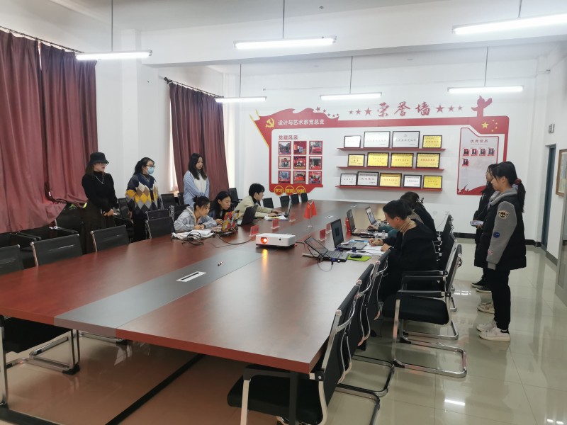 三雄极光杯·城建空间艺术构造大展进行初评2