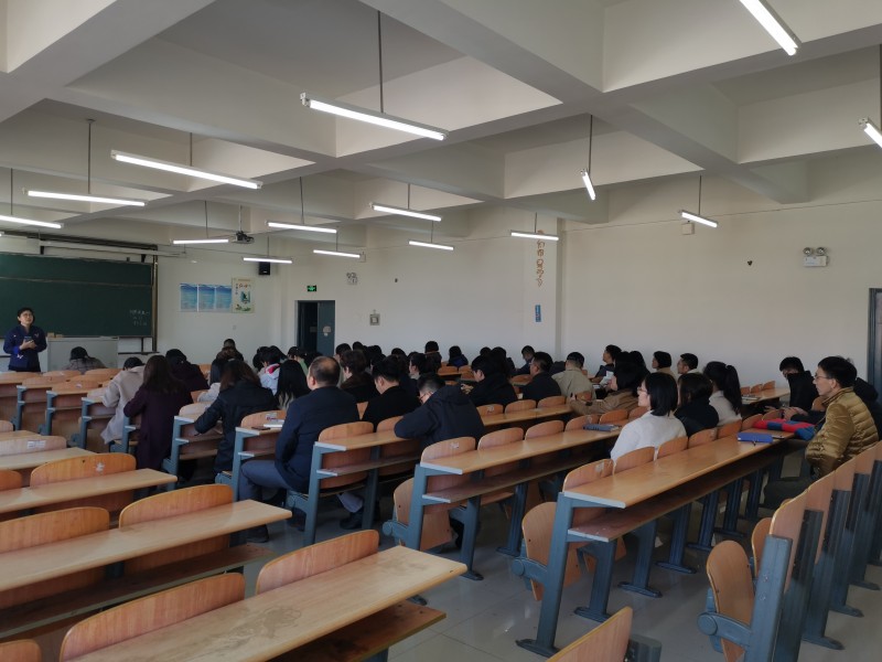 建筑与规划学院召开9-10月份学院月度总结会暨学习学校办学定位、精神文化、战略规划会议
