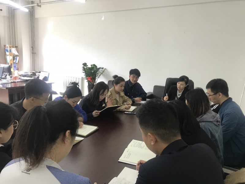 3、学生工作处召开“四新”教育理论学习分享会 (1)