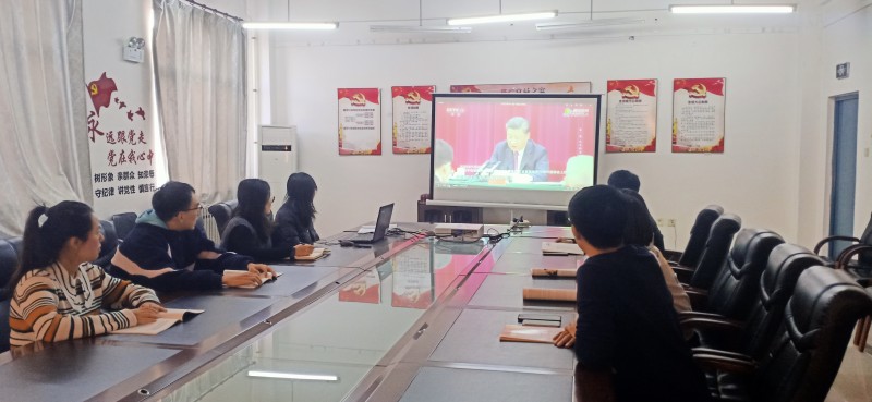 建筑与规划学院组织开展观看纪录片《为了和平》主题座谈会