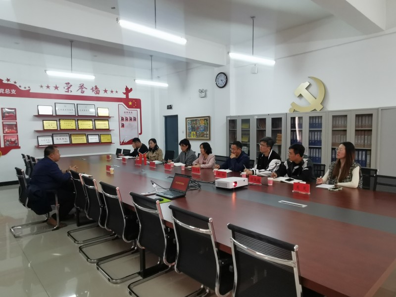 设计与艺术系、管理系联合辽宁省房地产行业协会召开“校会联盟”交流洽谈会1