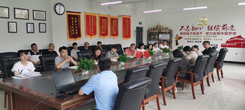 沈阳建筑大学教授李超莅临建筑与规划学院“智库”例会为学院“智库”建设做资政建言实践报告 (2)